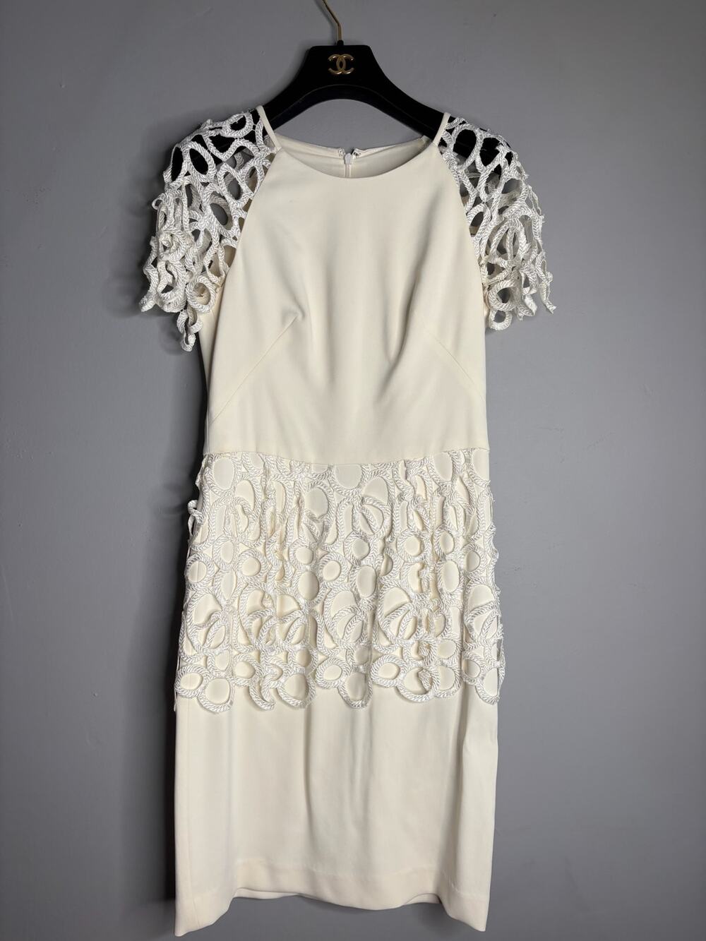 Lela Rose White Lace Cocktail Dress Short Sleeve Sheath Designer Dress Size 4